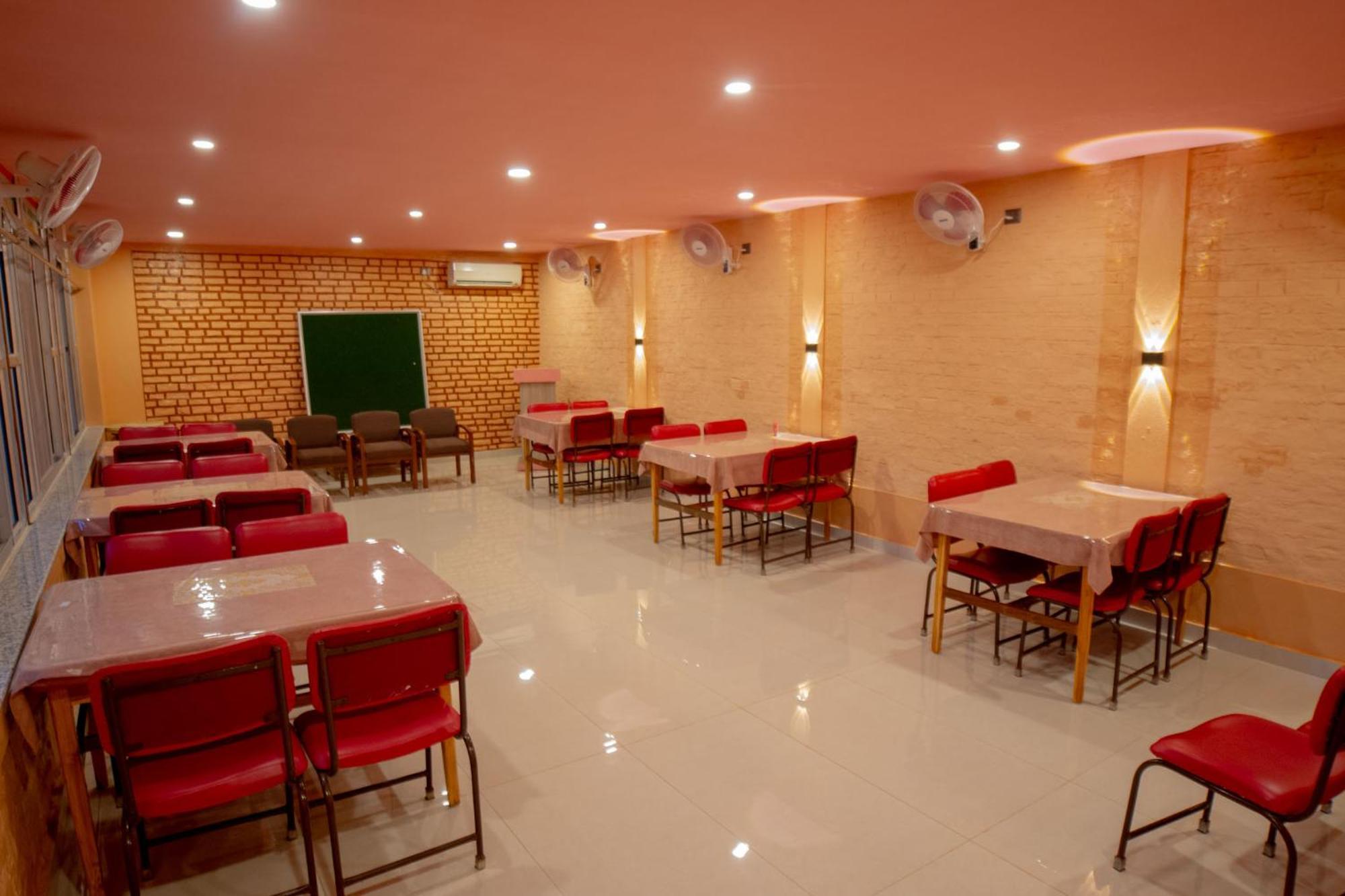 Galaxy Guest House Bhairāhawā Екстериор снимка