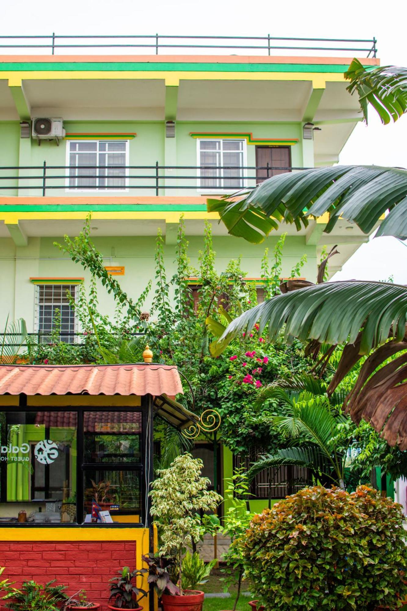 Galaxy Guest House Bhairāhawā Екстериор снимка