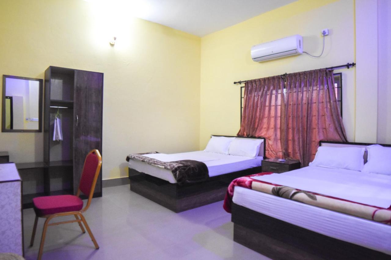 Galaxy Guest House Bhairāhawā Екстериор снимка