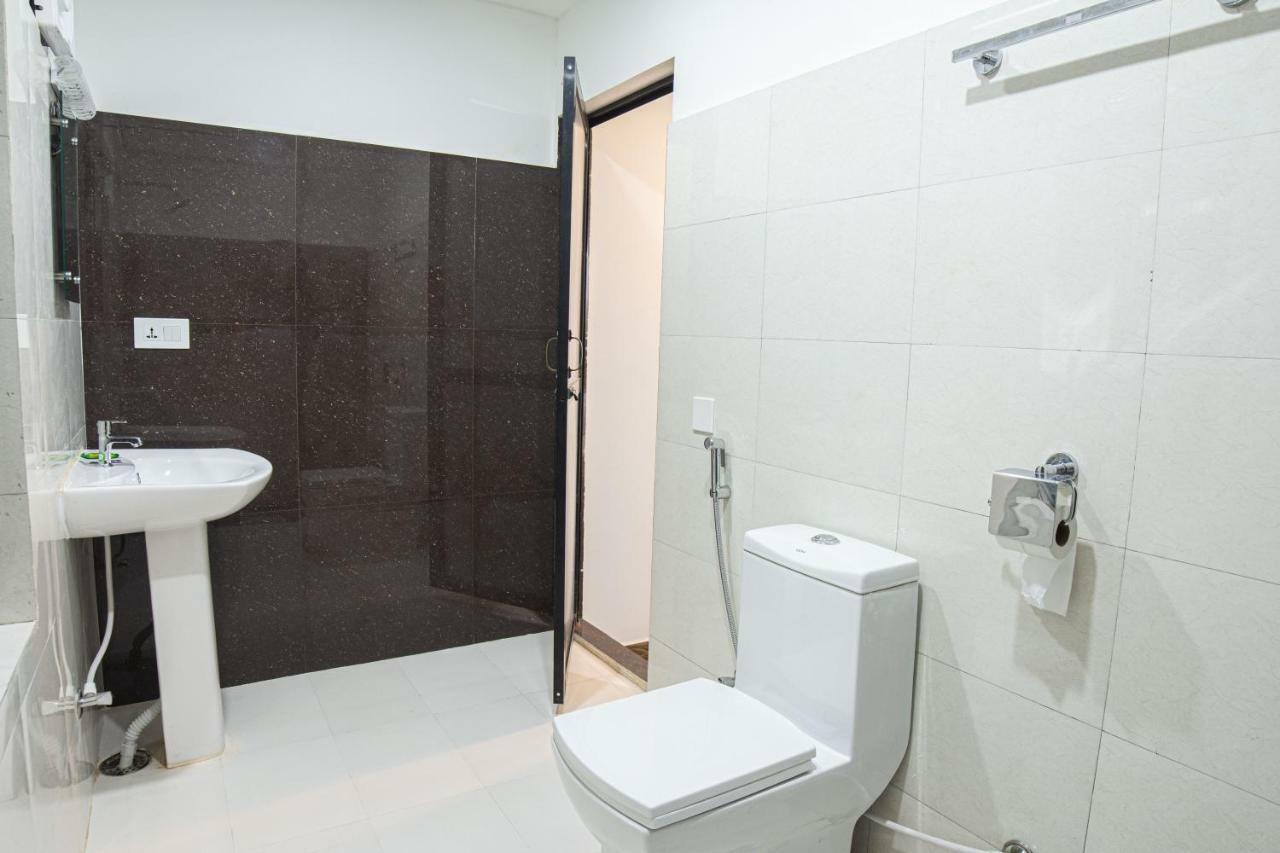 Galaxy Guest House Bhairāhawā Екстериор снимка
