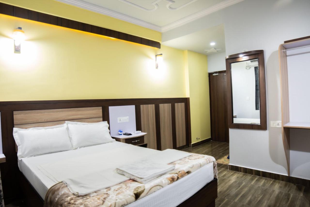 Galaxy Guest House Bhairāhawā Екстериор снимка