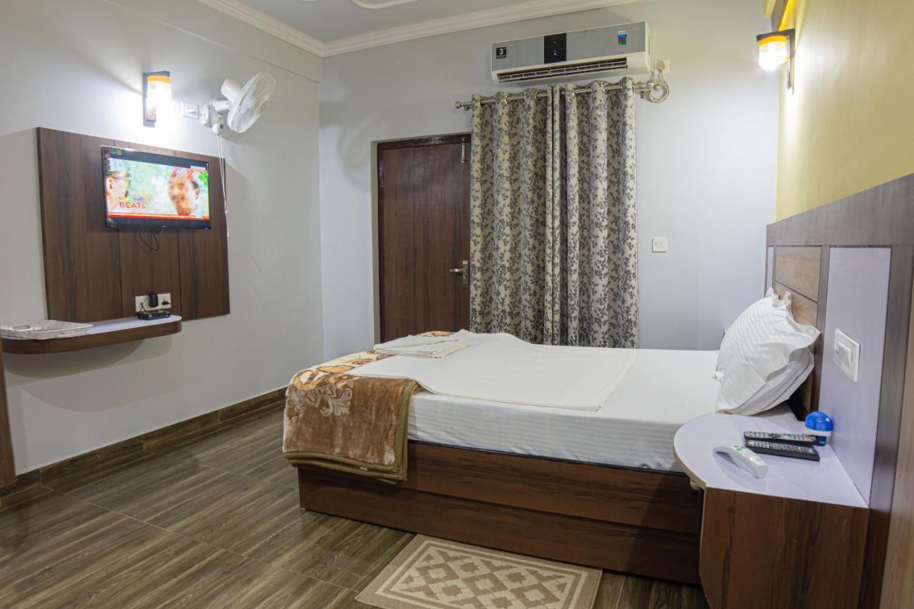 Galaxy Guest House Bhairāhawā Екстериор снимка
